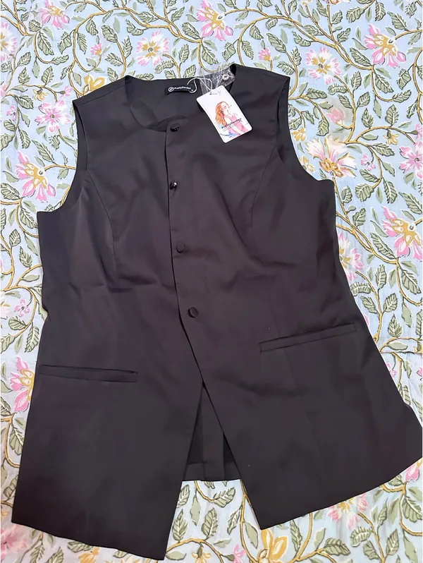 PRETTYGARDEN Black blouse vest - Image 4