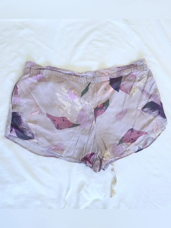 Aritzia Wilfred Montrouge Shorts – Lavender Floral – S - Image 3