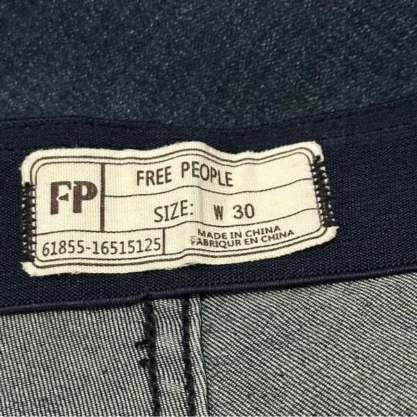 Free People Women’s Size 30 Dark Blue 61855 Pull On Flare Leg 2 Pockets Jeans - Image 7