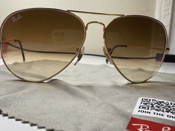 Ray-Ban Sunglasses Aviator Gold Frame Brown Polarized Lens - Image 4