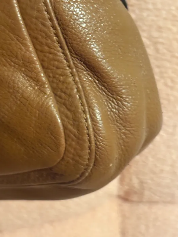Michael Kors Crossbody - Image 9