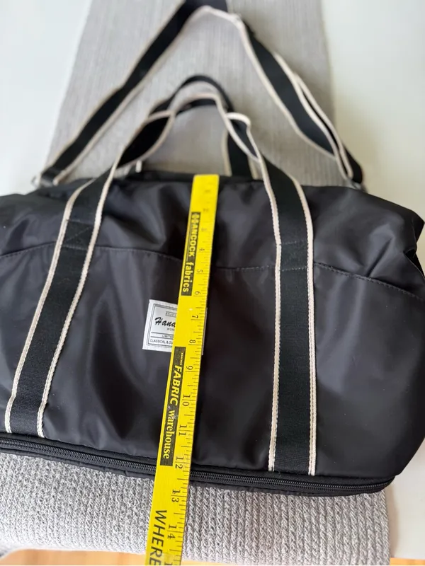 Source Unknown Black Nylon Large Duffle Bag Travel Bag Carry On Shoe Pocket Adjustable Strap - Image 7