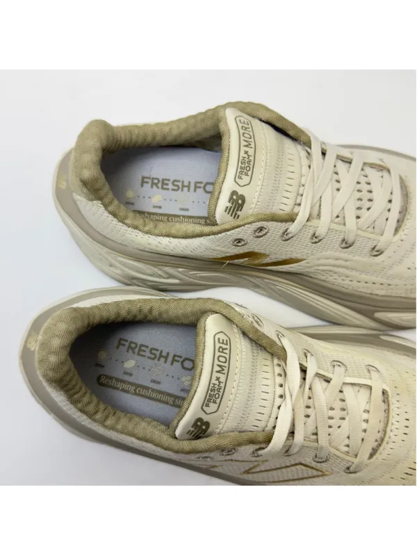 Women's New Balance Fresh Foam X More v5 Sneakers Size Women's 9, Men's 7.5 - Image 5