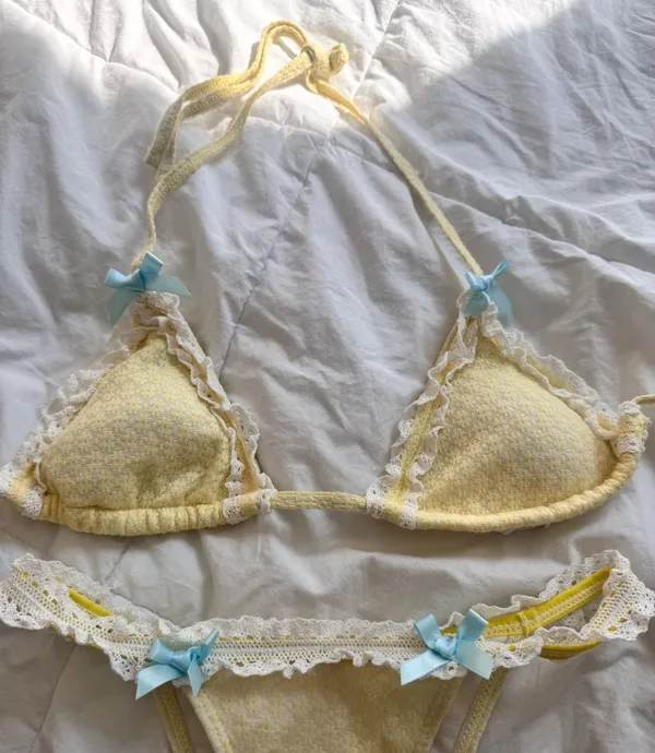 Yellow bikini set Size XS - Image 2