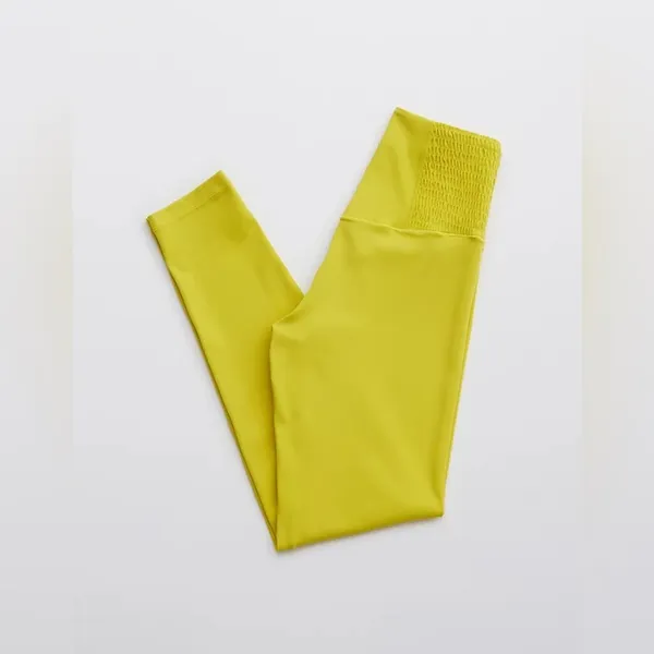 Aerie OFFLINE By Real Me Smocked Legging size medium chartreuse - Image 5