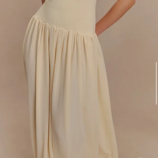 MESHKI “Lyanna” Elegant Cream Strapless Maxi Dress - Image 5