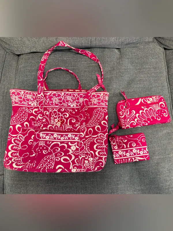BUNDLE: Vera Bradley Pink Floral Quilted Tote with Matching Pouches - Image 2