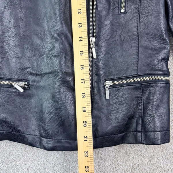 Halogen Moto Jacket Women XS Petite Black Faux Leather Biker Edgy Quilted Sleeve - Image 5