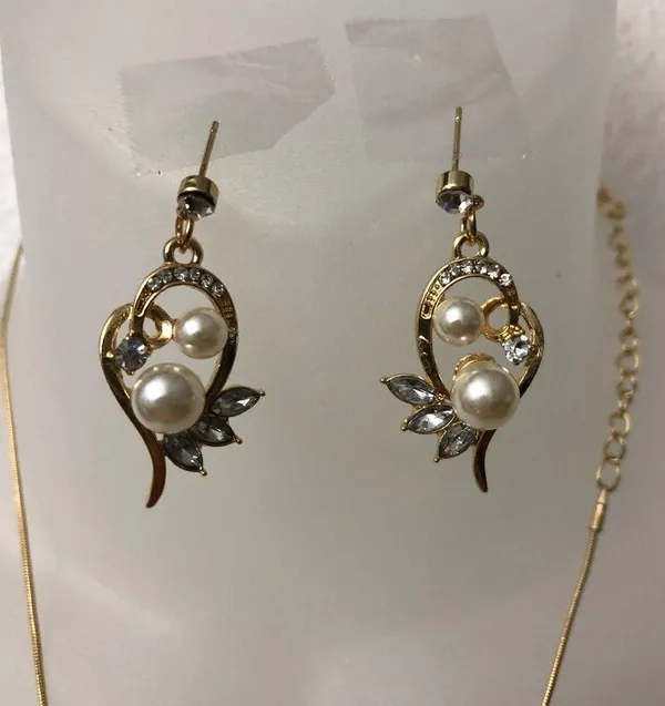 Jewelry set, necklace and earrings. - Image 3