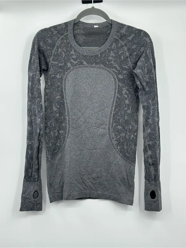 Lululemon Swiftly Tech‎ Long Sleeve Crew Heathered Black Size 6 Seamless Running - Image 3