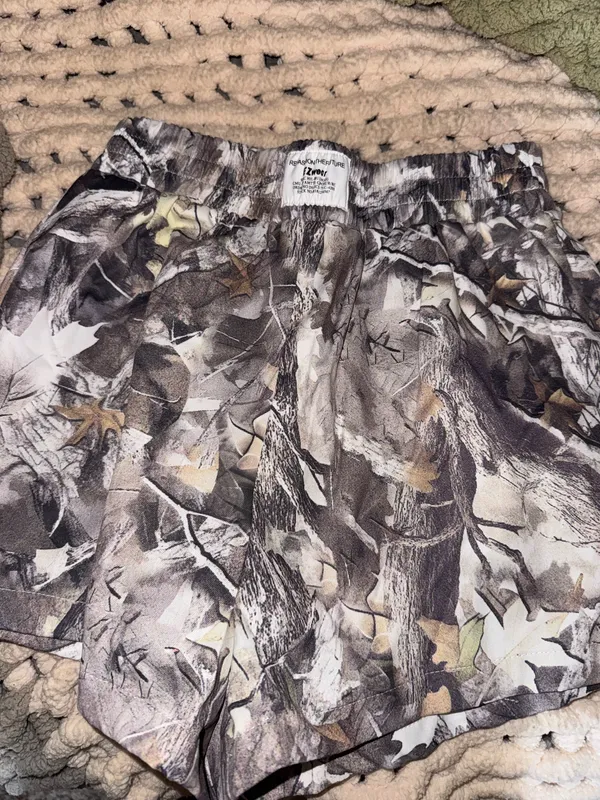SheIn Camo shorts - Image 2