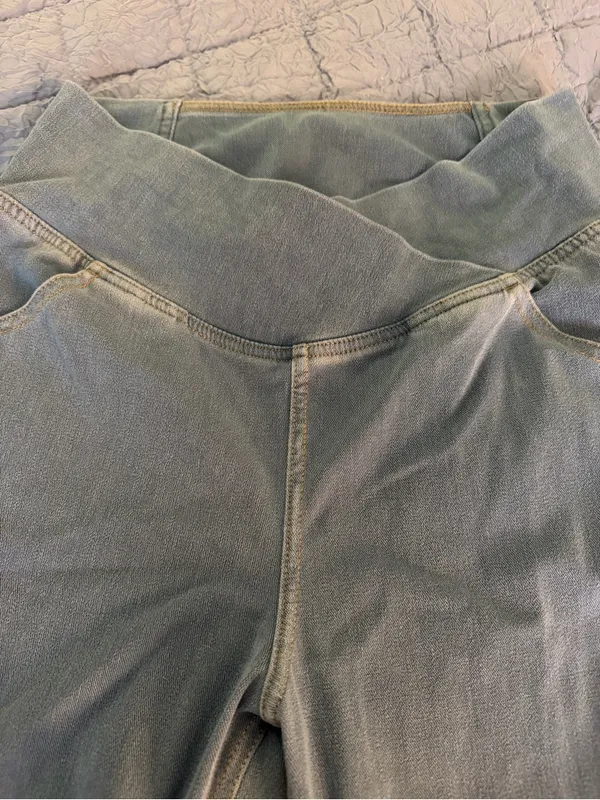 HALARA Light Blue Denim Flare Jeans Women’s Medium - Image 3