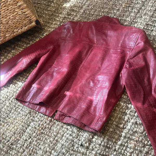 XOXO Vintage Y2K Red Crocodile Leather Biker Jacket Size Medium - Image 14
