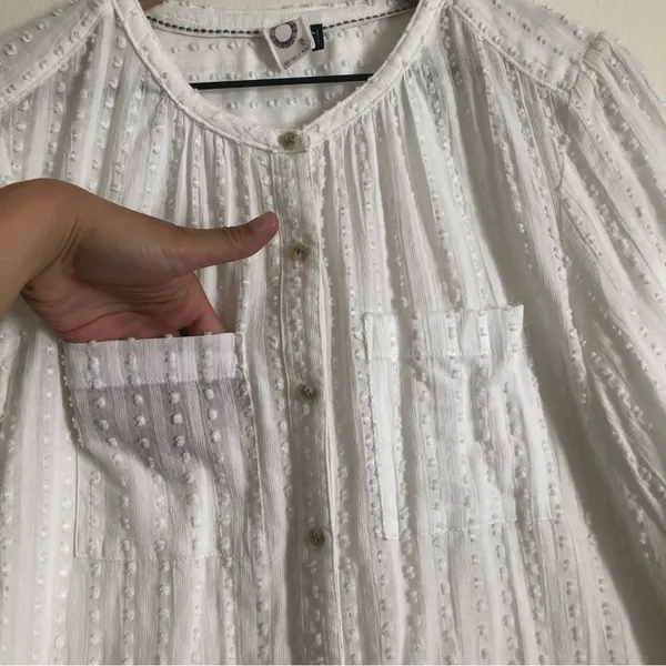 Anthropologie Akemi + Kin Peasant Sleeve Swiss Dot Button Up Blouse Top Small - Image 10