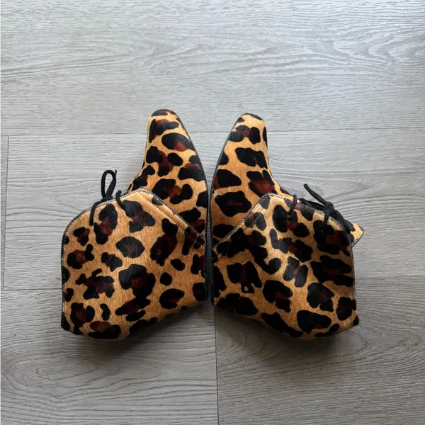 Steve Madden Leopard Print Wedge Heel Lace Up Ankle Boots - Image 9