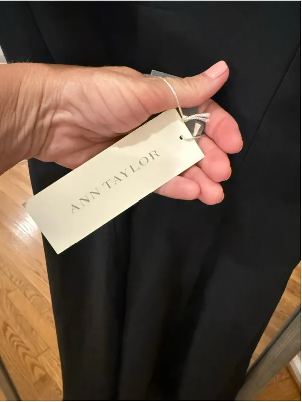 Women's Ann Taylor Black Midi Dress Size 4 - Image 4