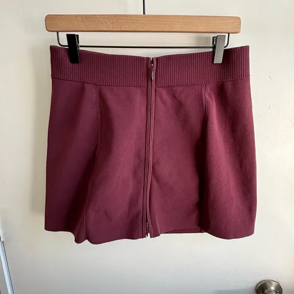Lululemon‎ Ribbed Knit Mini Skirt medium athleisure streetwear layered staple - Image 2