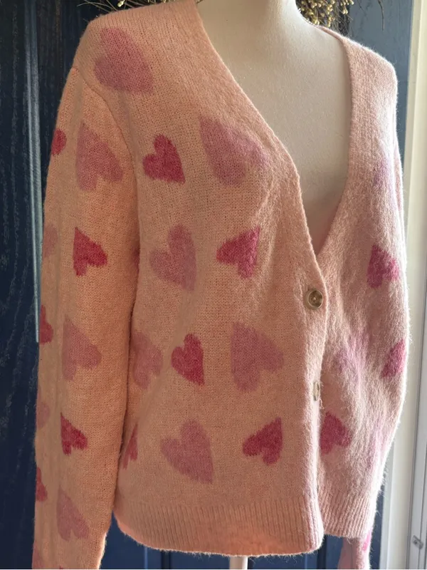cupcakes & cashmere Pink Heart-Print V-Neck button Cardigan size XL - Image 2