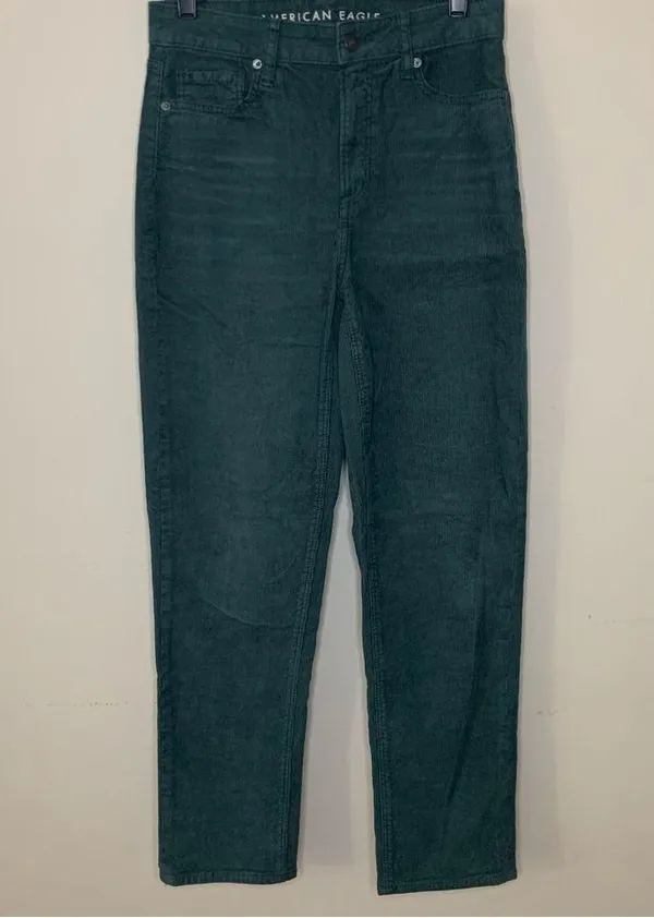 American Eagle Green Corduroy Mom Straight Jean Size 2 - Image 3