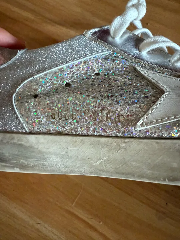 GOLDEN GOOSE Super-Star Iridescent and Glitter Leather Sneakers - Sz 38 - US 7 1/2 These are in good condition with light wear throughout. They are a pretty hard to find but super cute style. They have like holographic leather and glitter areas. Please see pics for details. Metallic leather upper Round toe Lace-up closure White leather star Cushioned insole; unlined Rubber sole Made in Italy - Image 7