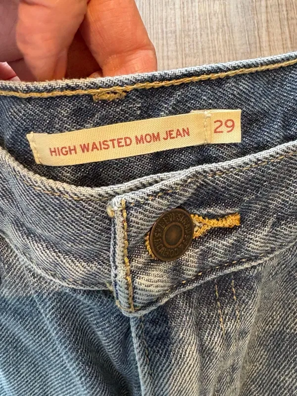 Levi's High Waisted Mom Jean Ripped Distressed Stretch Light Wash Size 29 - Image 2