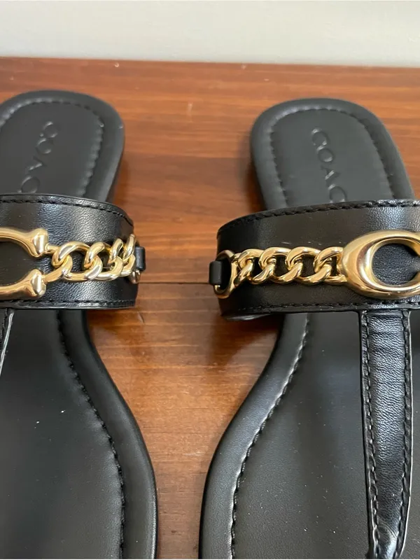 Coach Black Leather Thong Sandals with Gold Chain Accent Size 8.5 - Image 4
