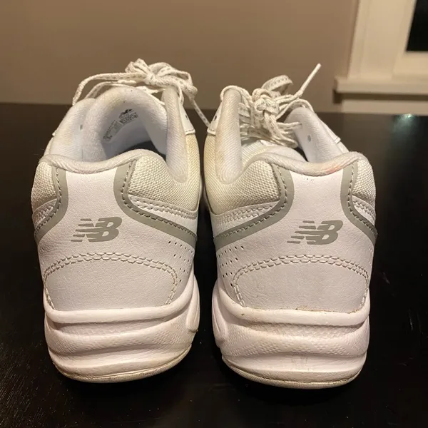 New Balance 411 white womens size 8. WA411LW1. Athletic shoes - Image 4