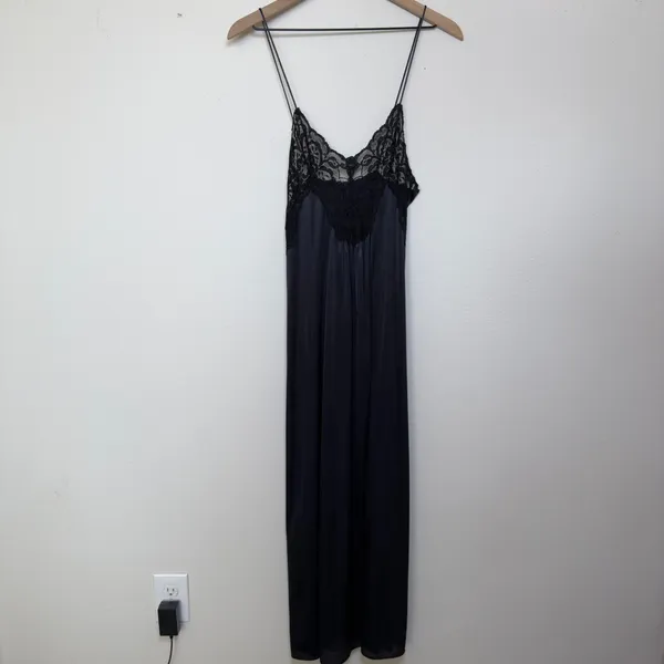 Val‎ Mode Womens Nightgown Medium Black Lace Trim Rose Accent Midi Slip Dress - Image 7