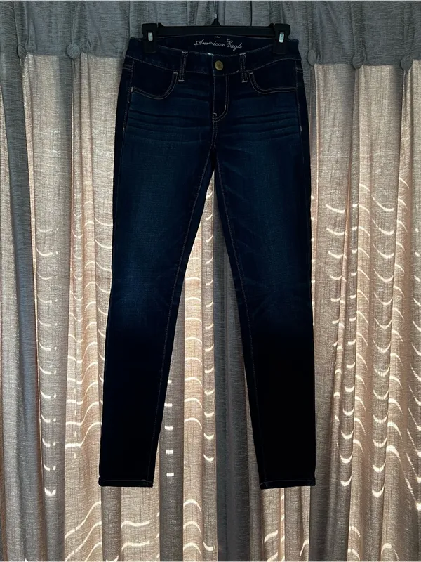 American Eagle Outfitters Dark Blue Super Stretch Jegging Size 2 Short - Image 2