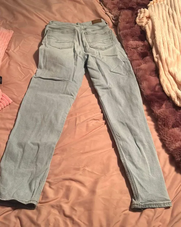American Eagle mom jean - Image 3