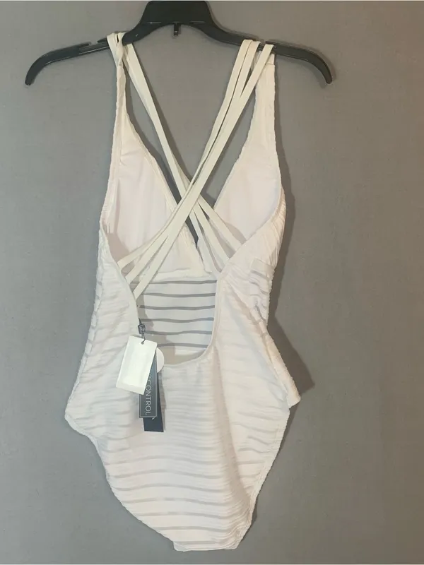 La Blanca White Textured One-Piece Swimsuit Ladies Size 10 - Image 2
