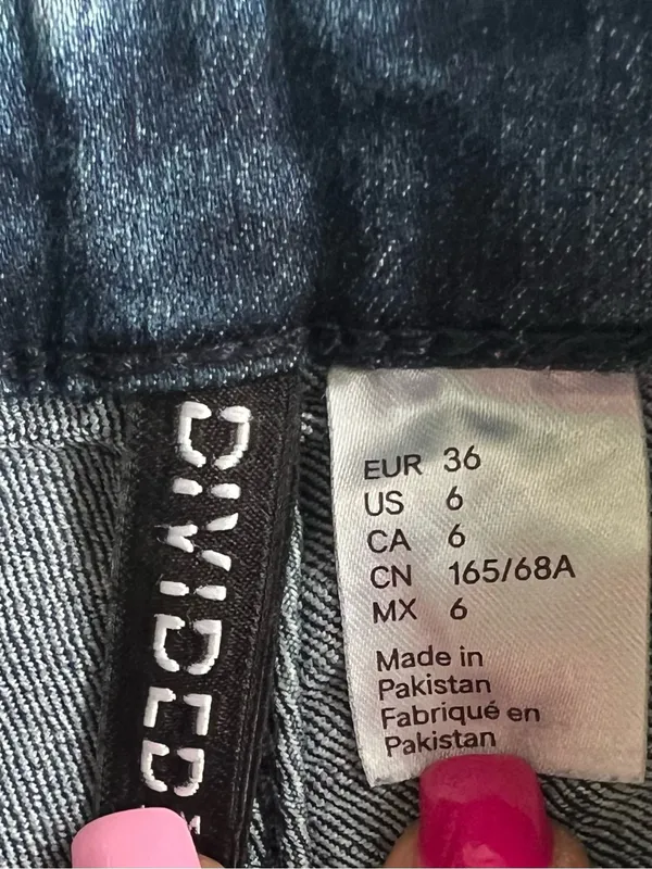 H&M Women's Blue Skinny Denim Jeans Solid Size US6 - Image 6