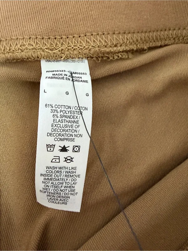 Nike Women's Tan Bike Shorts with White Swoosh - Image 3
