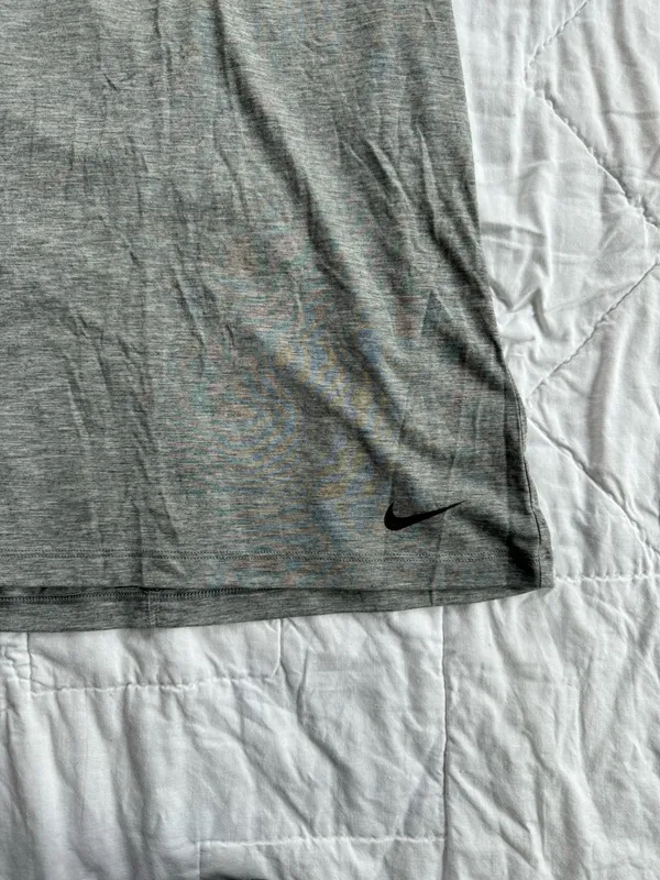 Nike Dri-Fit Tank Top Medium - Image 2
