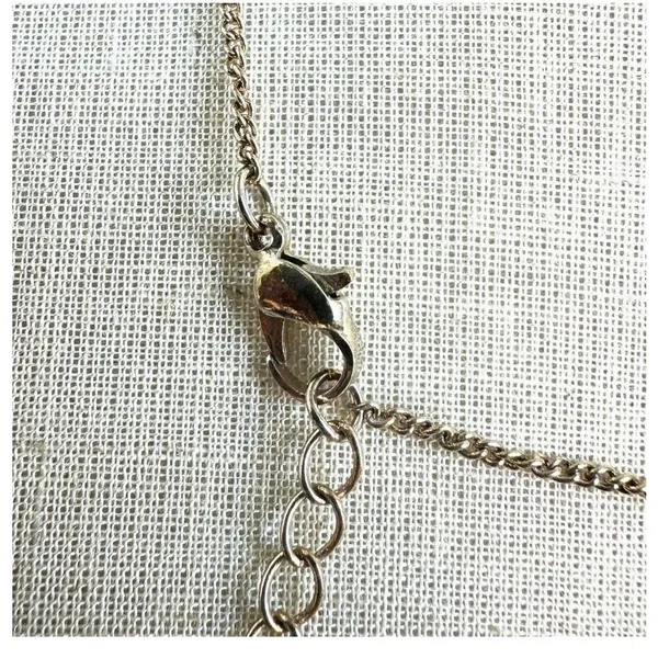 Flying bird pendant necklace Gold - Image 3