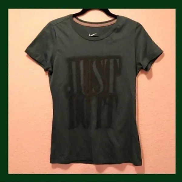*30off3*‎ NWOT. NIKE T-Shirt. Dark Teal Color. Medium. - Image 2
