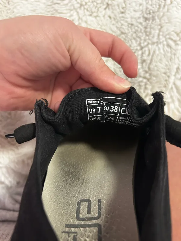 Hey Dude Shoes Women’s Wendy Slip-On Black 7 - Image 3