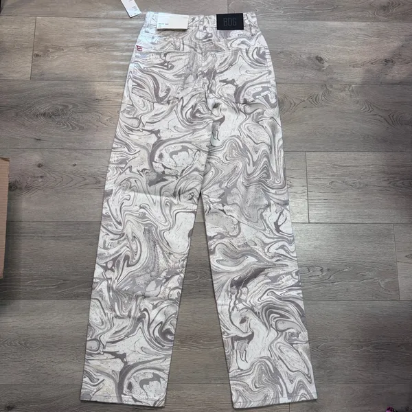 BDG Urban Outfitters High-Rise Baggy Jeans Marble Swirl Pink Rose Size 25‎ NWT - Image 2