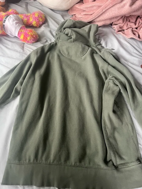 American Eagle green sweatshirt - Image 4