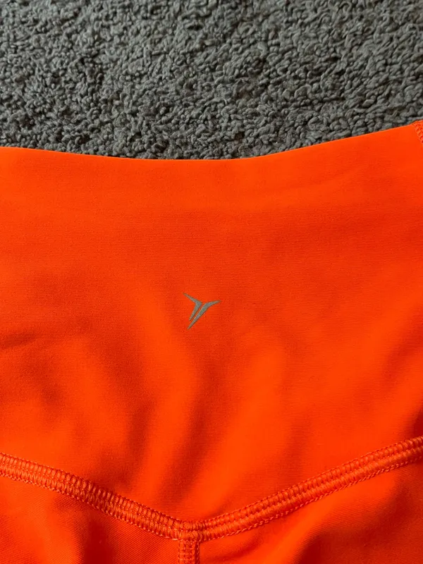 Old Navy Active Biker Shorts - Image 3