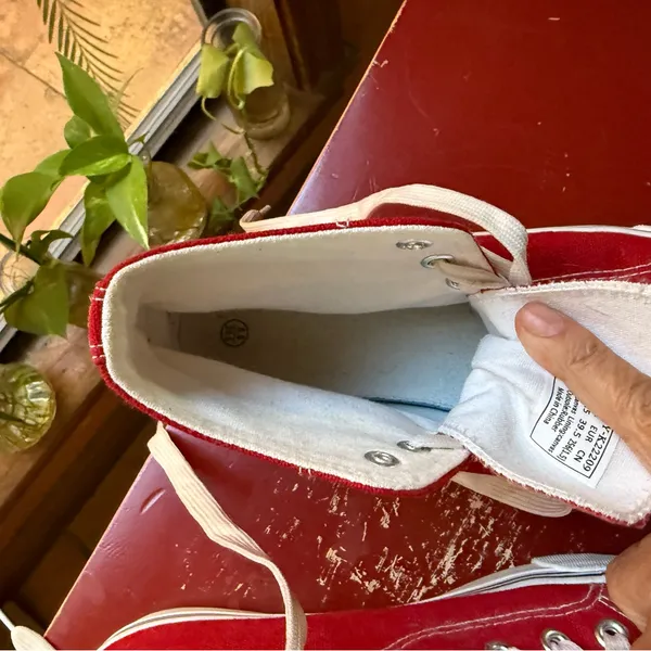Red High - Image 6