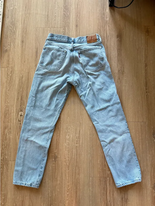 Premium 90s Levi’s 501 Jeans - Image 7