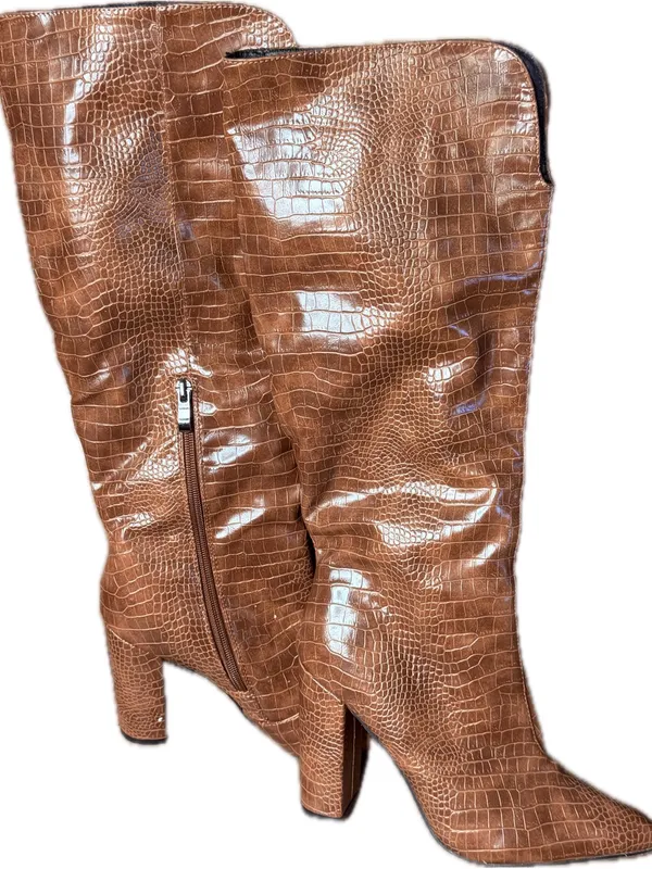 Brown Heeled Boots Size 7 - Image 2