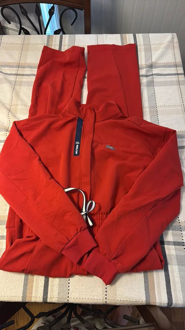 XSP FIGS scrub long sleeve jumpsuit - Image 4