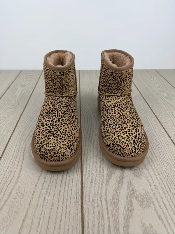 UGG Womens Classic Mini Speckles Boots US10 Chestnut w/ Black $170 - Image 2