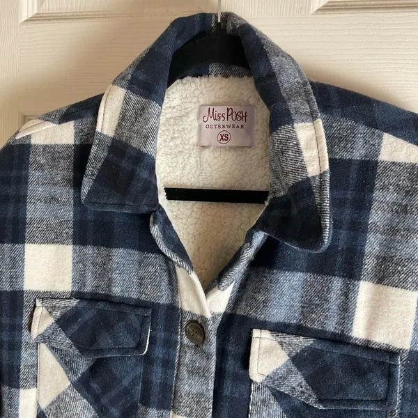 Miss Posh Navy Blue White Plaid Sherpa Lined Shacket Jacket XS - Image 3