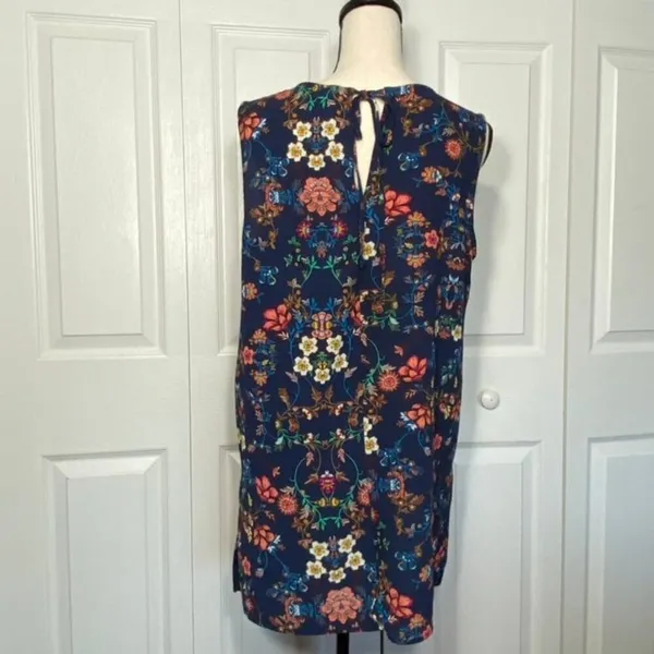 Bobeau XL Navy Crepe Floral Tunic - Image 5