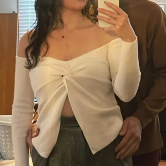 Abercrombie & Fitch twisted off the shoulder sweater top - Image 2