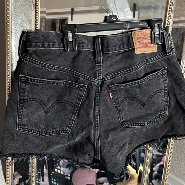 Levi’s 501 cutoff denim button fly shorts size 30 - Image 3