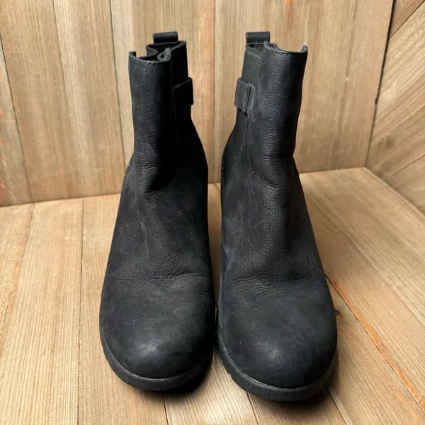 UGG Black Leather Indra Wedge Ankle Booties Shearling‎ Lining Rubber Sole sz 5.5 - Image 4